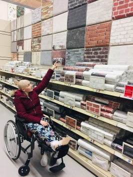 Marina pr�pare le Relooking de sa chambre