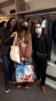 Na�ma refait sa garde robe