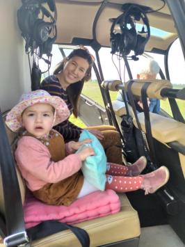 Rozenn est venue avec Méli-Mélo pour faire de l’hélicoptère Rozenn est venue avec Méli-Mélo pour faire de l’hélicoptère