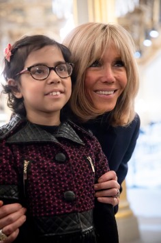 Rinad est invit�e � l'Elys�e