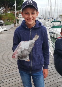 Elric r�alise une partie de p�che en mer