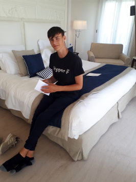 Une nuit XXL � l�h�tel LE ROYAL � la Baule pour Fabio 