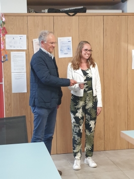 Remise de ch�que par l'association Thetis