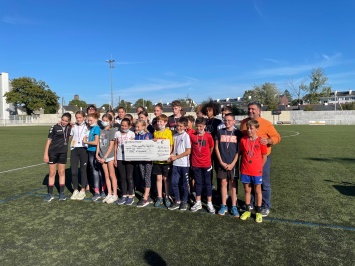 Cross solidaire organis� par le coll�ge de Saint-Laurent de Blain